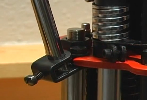 Progressive Primer Feed Installation (385CA) Video